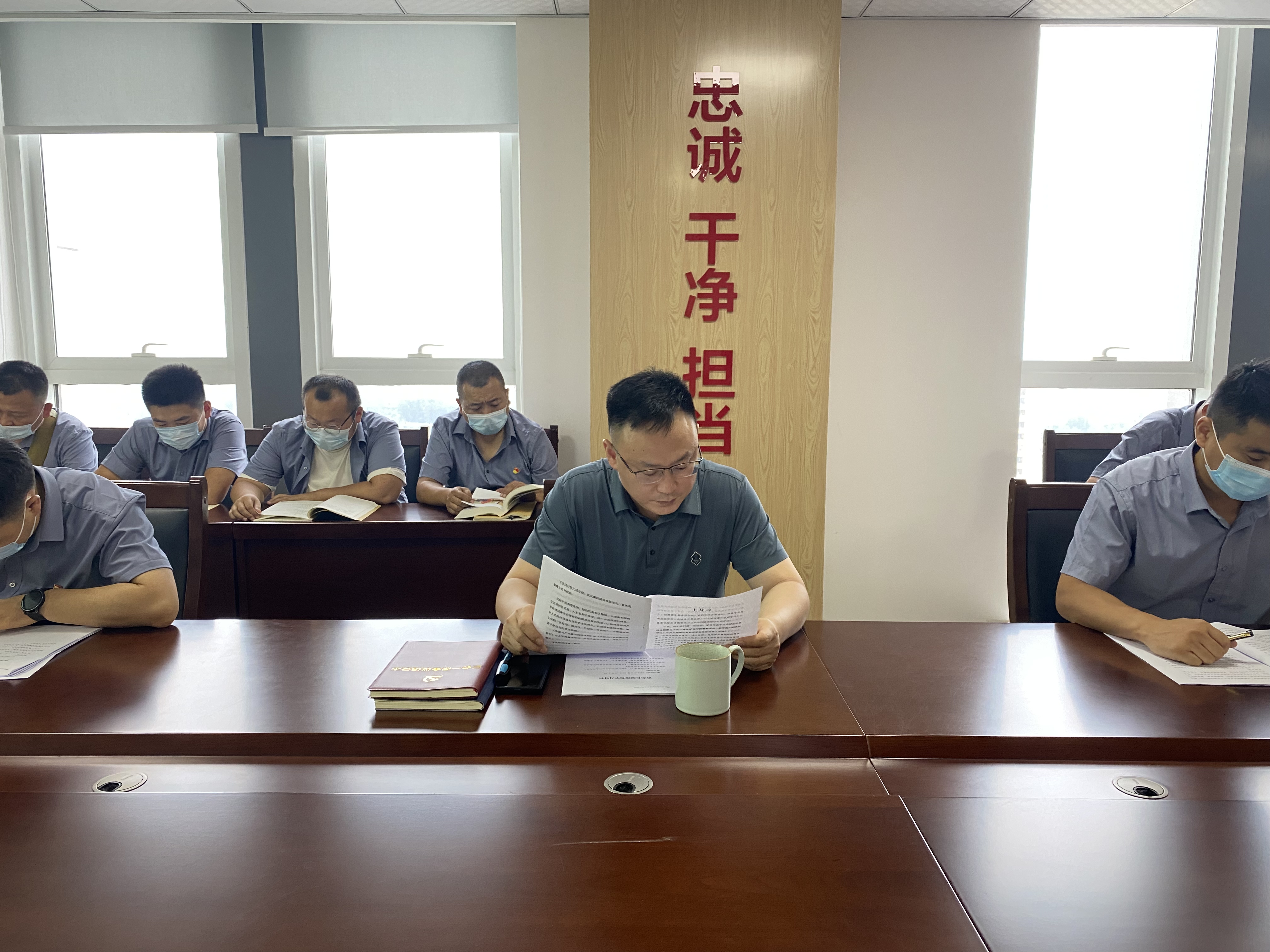 90bb4f04ca07e220a0a0ad44e596e97.jpg 90bb4f04ca07e220a0a0ad44e596e97.jpg